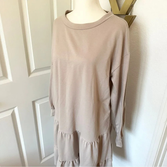 NWOT French Grey Jada French Terry Women’s Long Sleeve Tiered Skater Dress - Picture 3 of 9